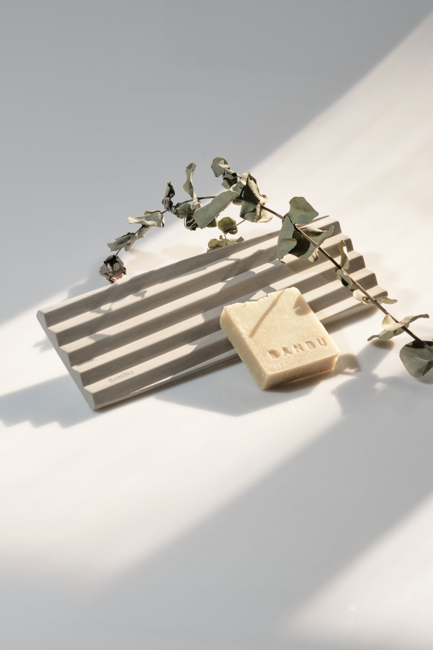 BAMBU-Gesichtsseife Aura 100g - Sanfte Reinigung & Make-up Entferner 3