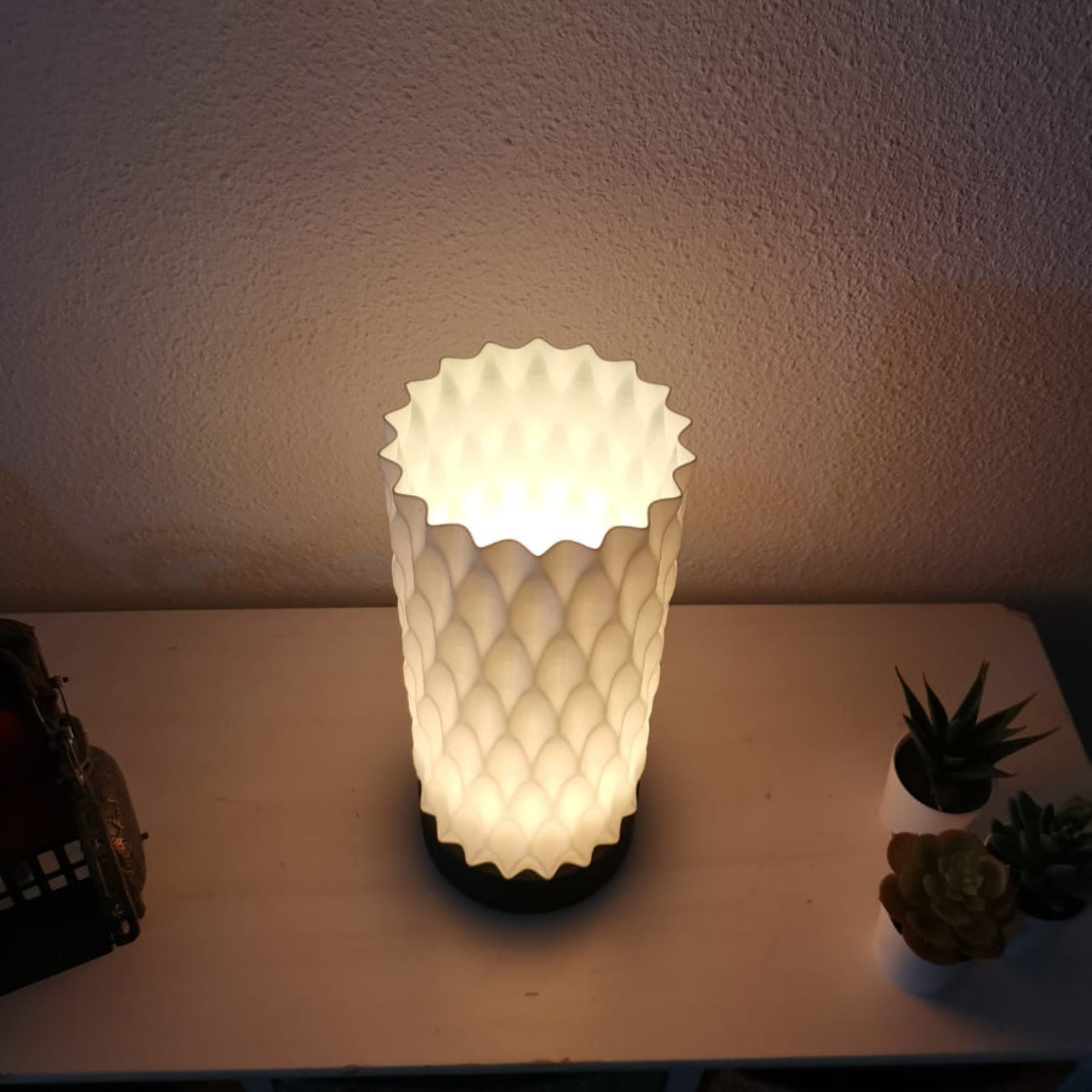 Luma Bloom LED-Tischlampe Seitenansicht