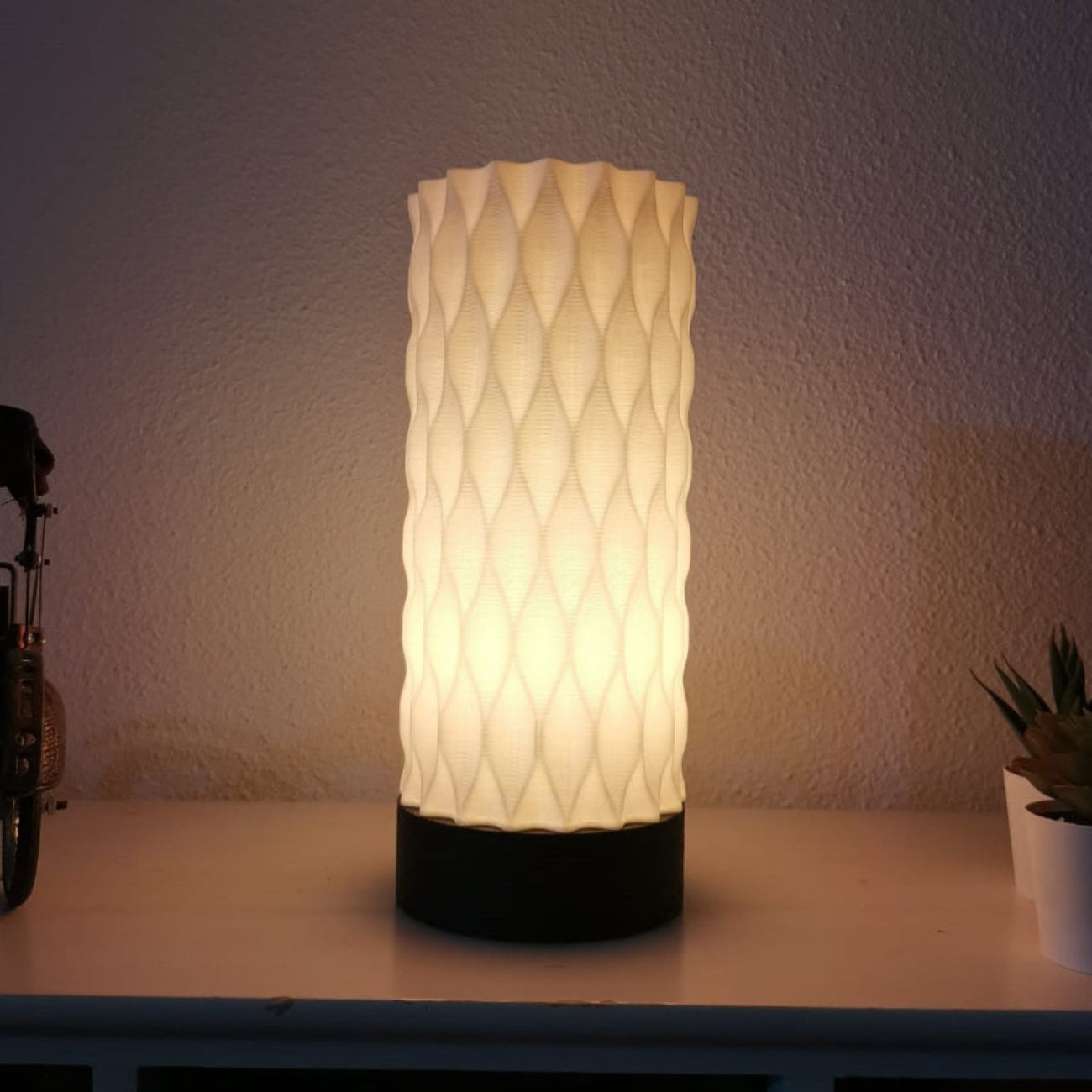 Luma Bloom Tischlampe eingeschalte